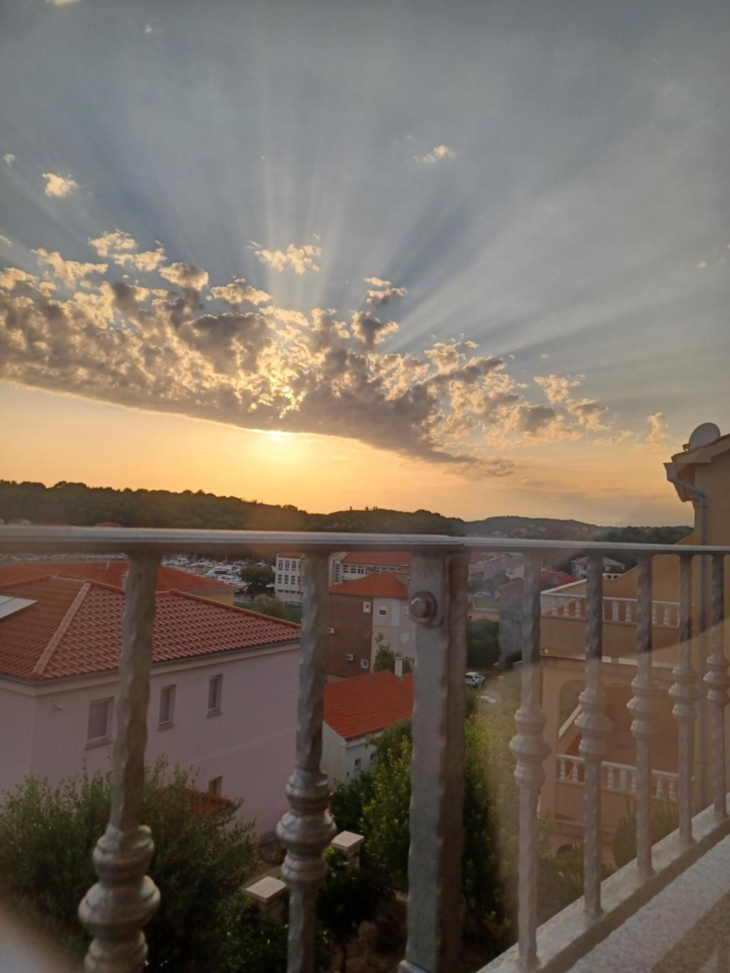 Apartments Ivic Rab Town Luaran gambar